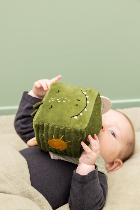 Trixie vauvan lelu (Dino-aktiviteettikuutio)