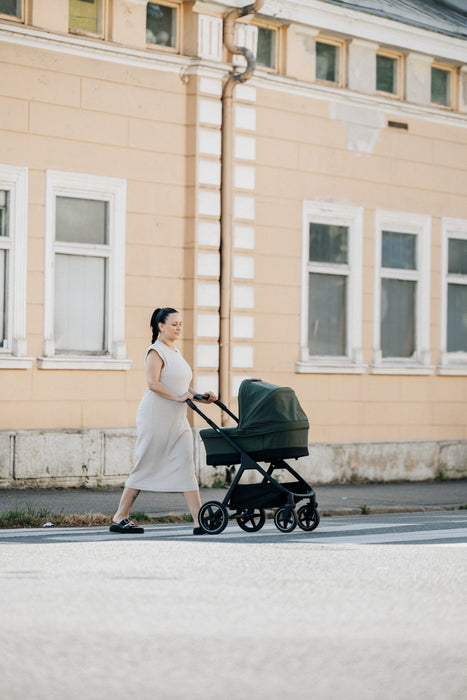 Ora Oiva vaunut kaupungista maastoon