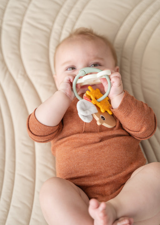 Done by Deer Ozzo lelu vauvalle