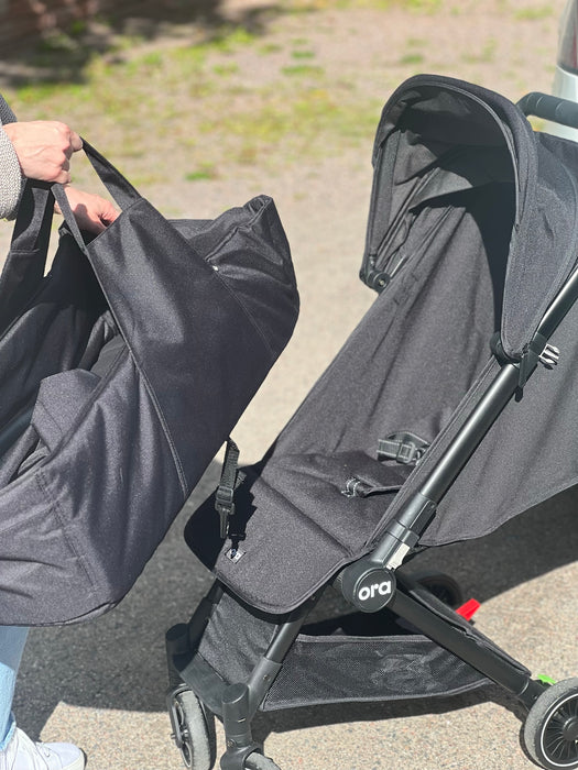 Aina-matkarattaat ja vauvaosa/kantokassi