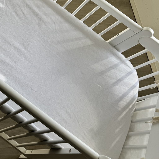 Kosteussuojalakana Kanerva-sänkyyn