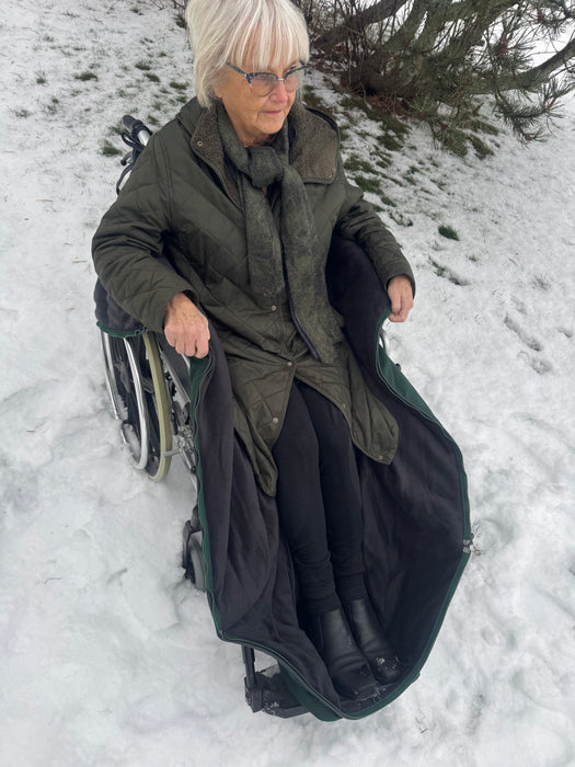 Pyörätuolin lämpöpussi auki