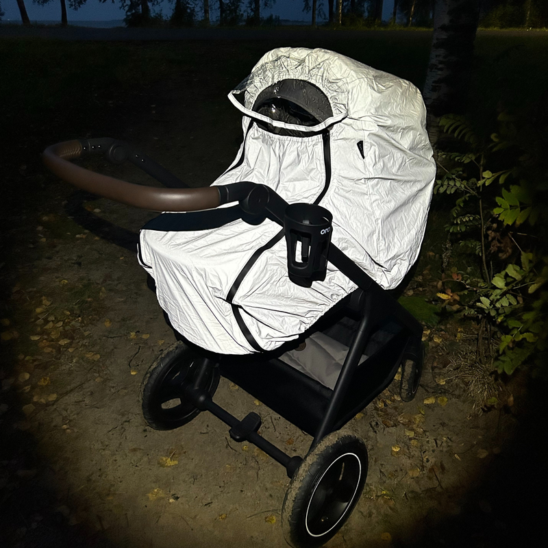 Sadesuoja PLUS (Kokonaan heijastava tai musta)