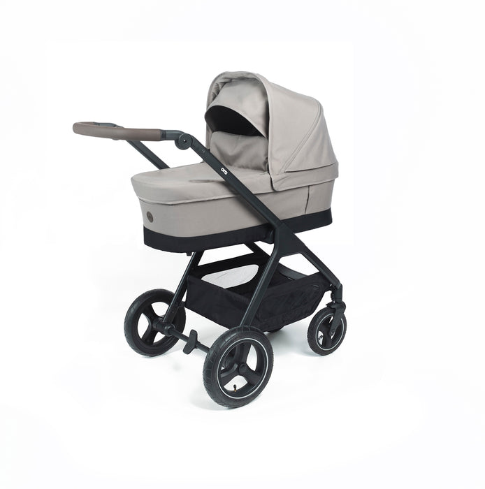 Otso yhdistelmävaunut Kivi-värissä, tilava vaunukoppa