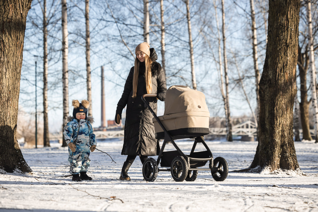 Otso vaunut talvi- ja maastorenkailla käytössä