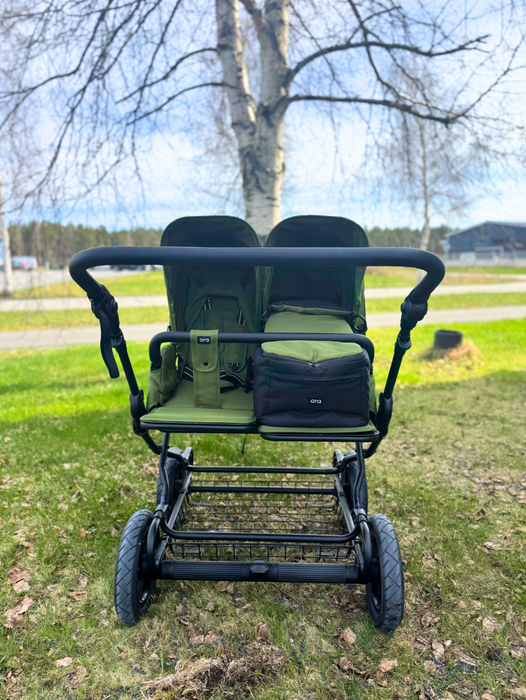 Sisu sisarusrattaat edestä kiinteillä renkailla