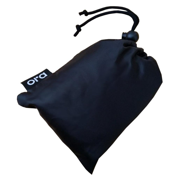 Hyönteissuoja matkarattaisiin säilytyspussissa